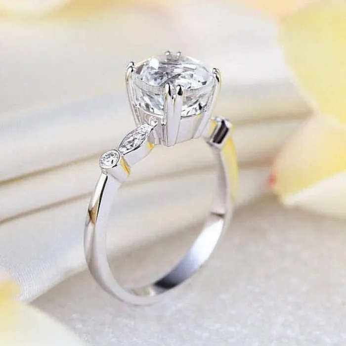 14K White Gold 2ct Topaz 0.07ct Natural Diamond Ring