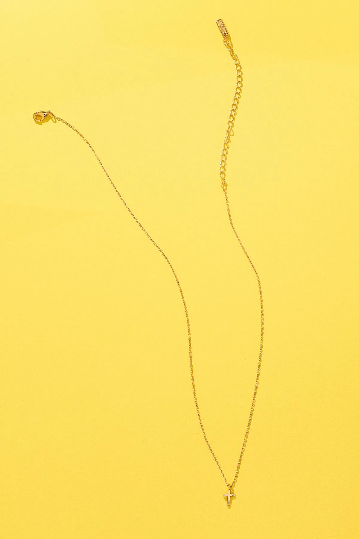 18k gold-plated Mini Cross Pendant Necklace