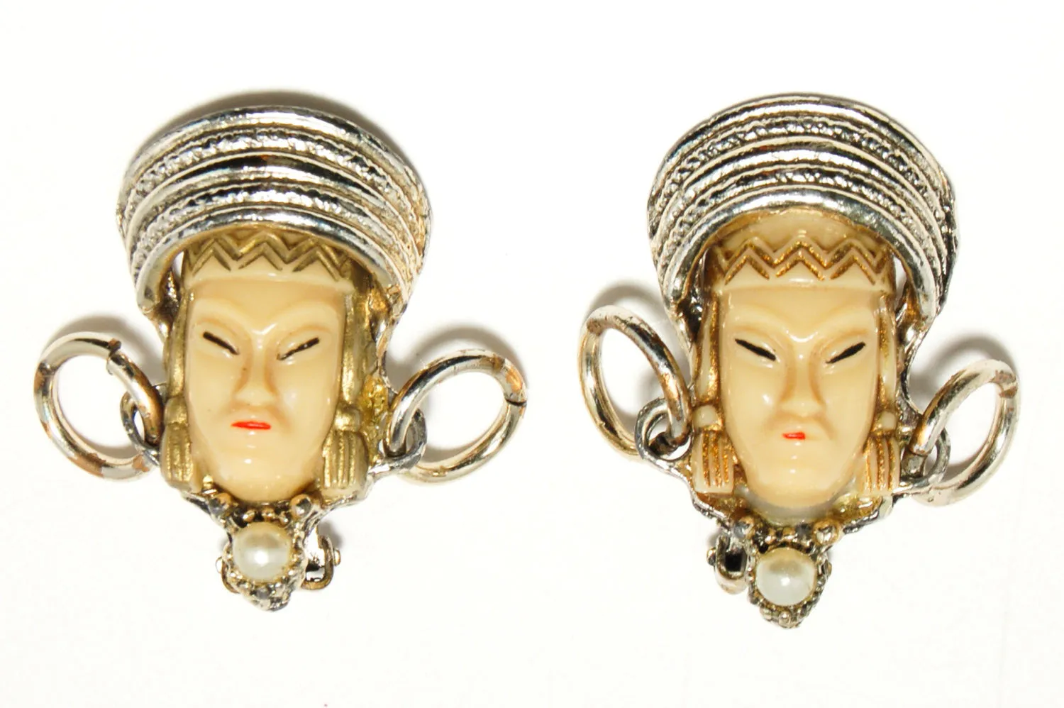1950's Asian Princess Faces Bracelet and Earrings Set