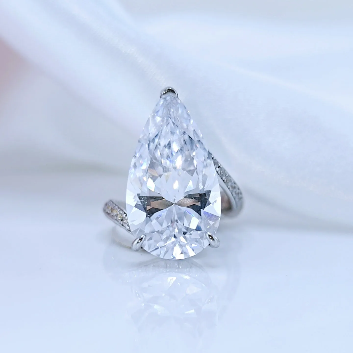 6.50 ct Pear-Cut Diamond Engagement Ring