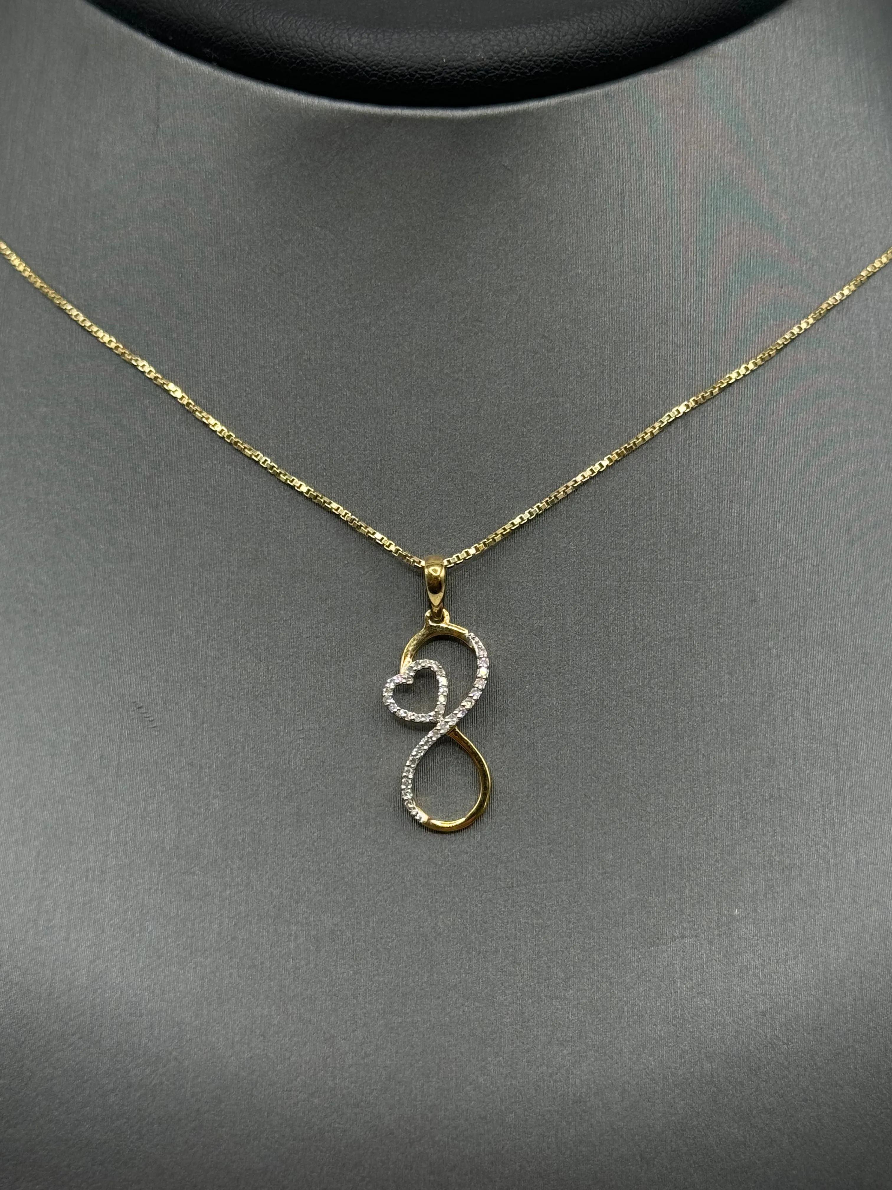 925 DIAMOND INFINITY PENDANT