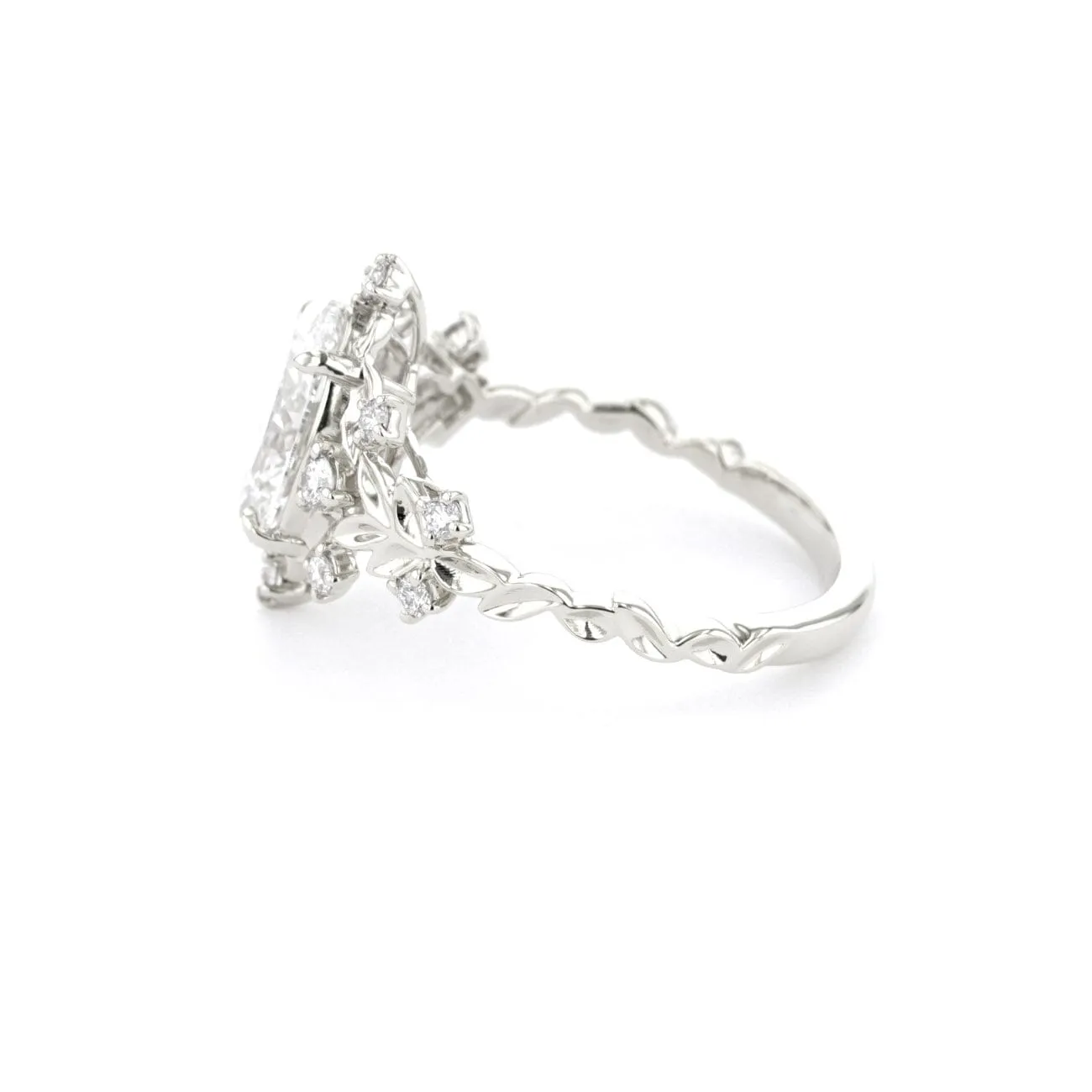 Arwen Oval