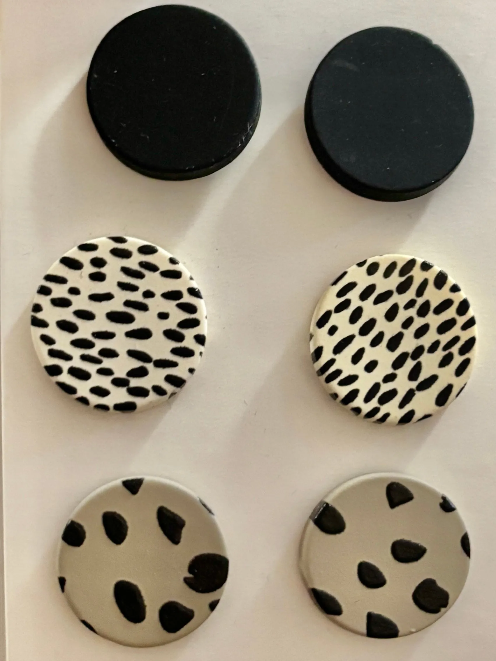 Black Earring Set