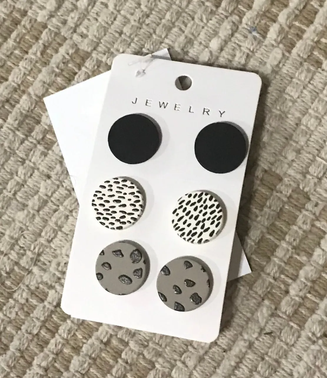 Black Earring Set