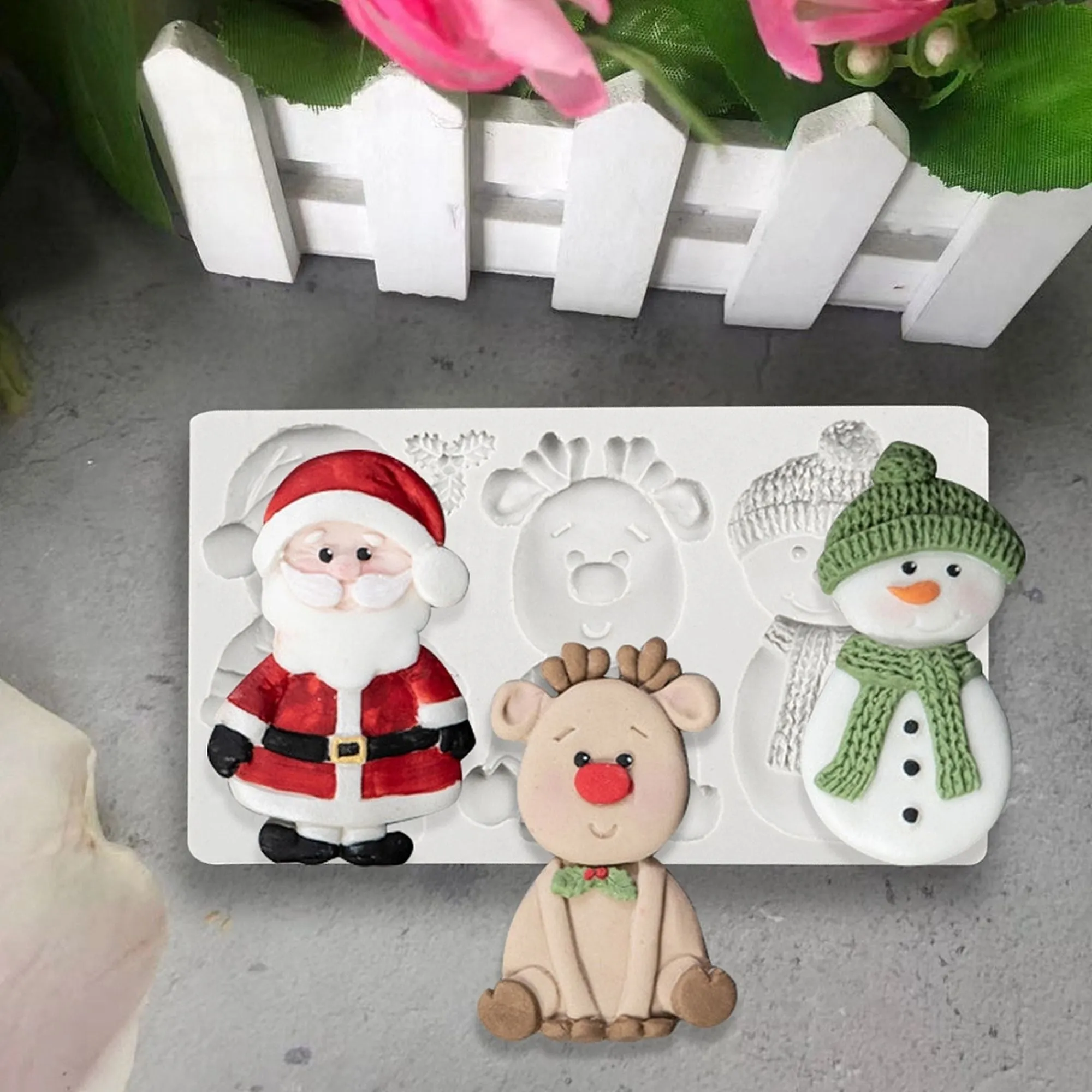 Christmas Snowman Santa Claus & Deer Silicone Mold Fondant Mould Cake Decorating Tool for Crafts Scrapbooking, Polymer Clay.