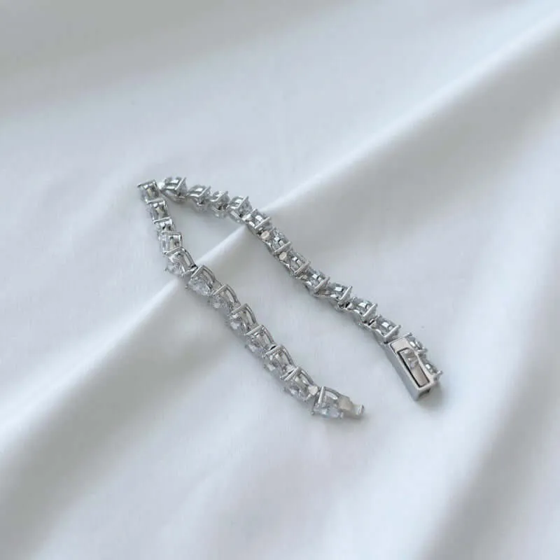 Cute Heart Shaped Zircon Tennis Bracelet Silver