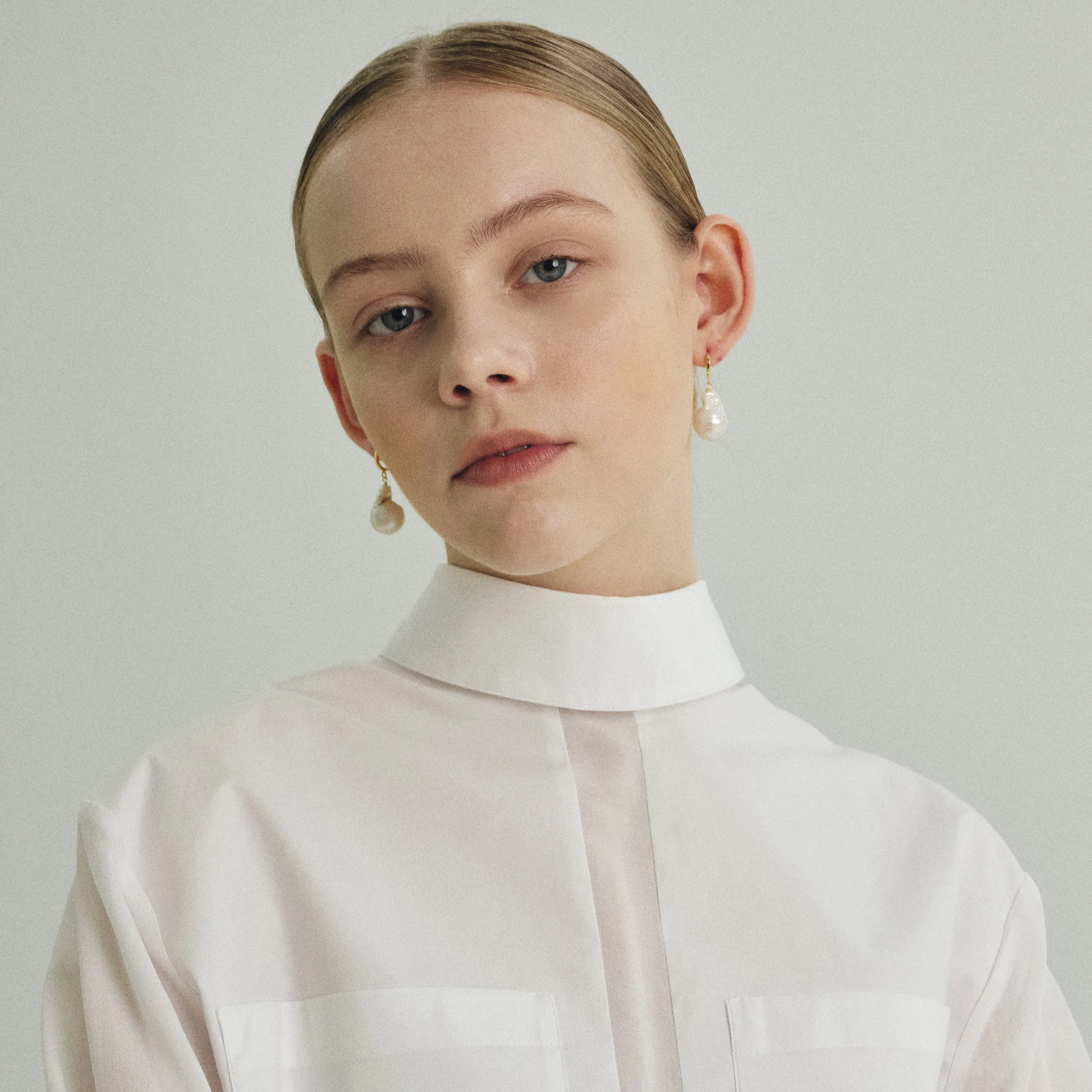 Dainty Hoop Baroque Pearl Earrings