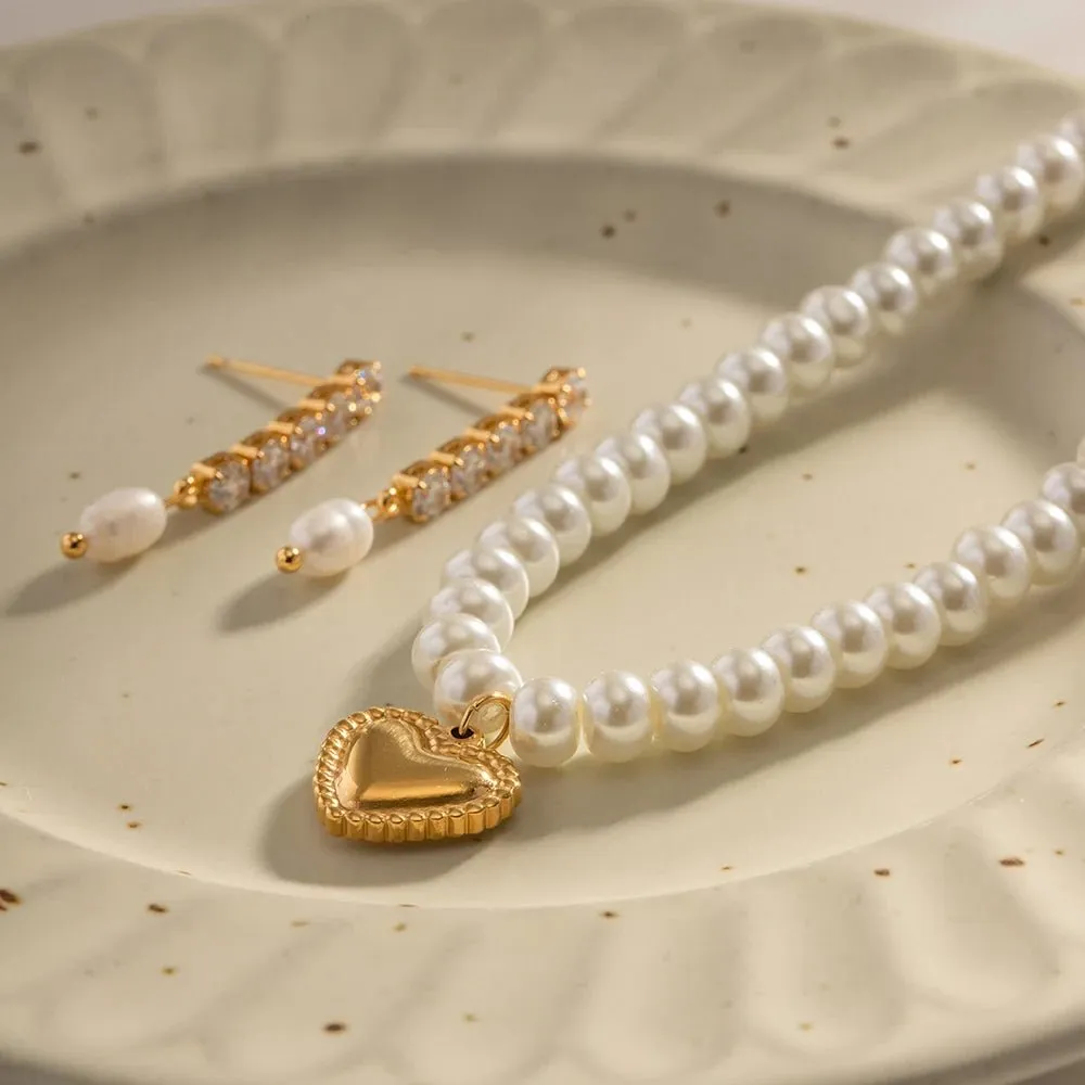 Dainty Pearl Golden Heart Necklace