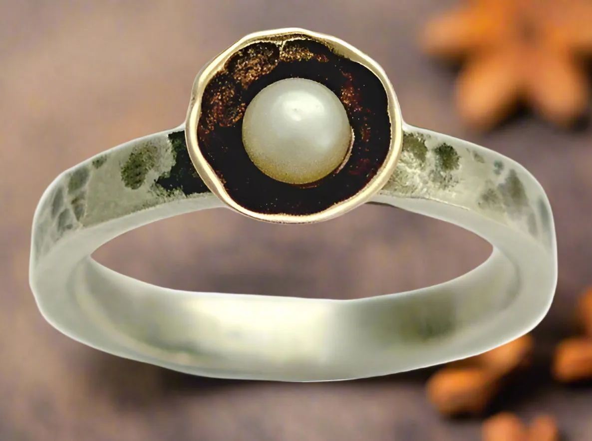 Dainty Twotone ring - Pure and Innocent.