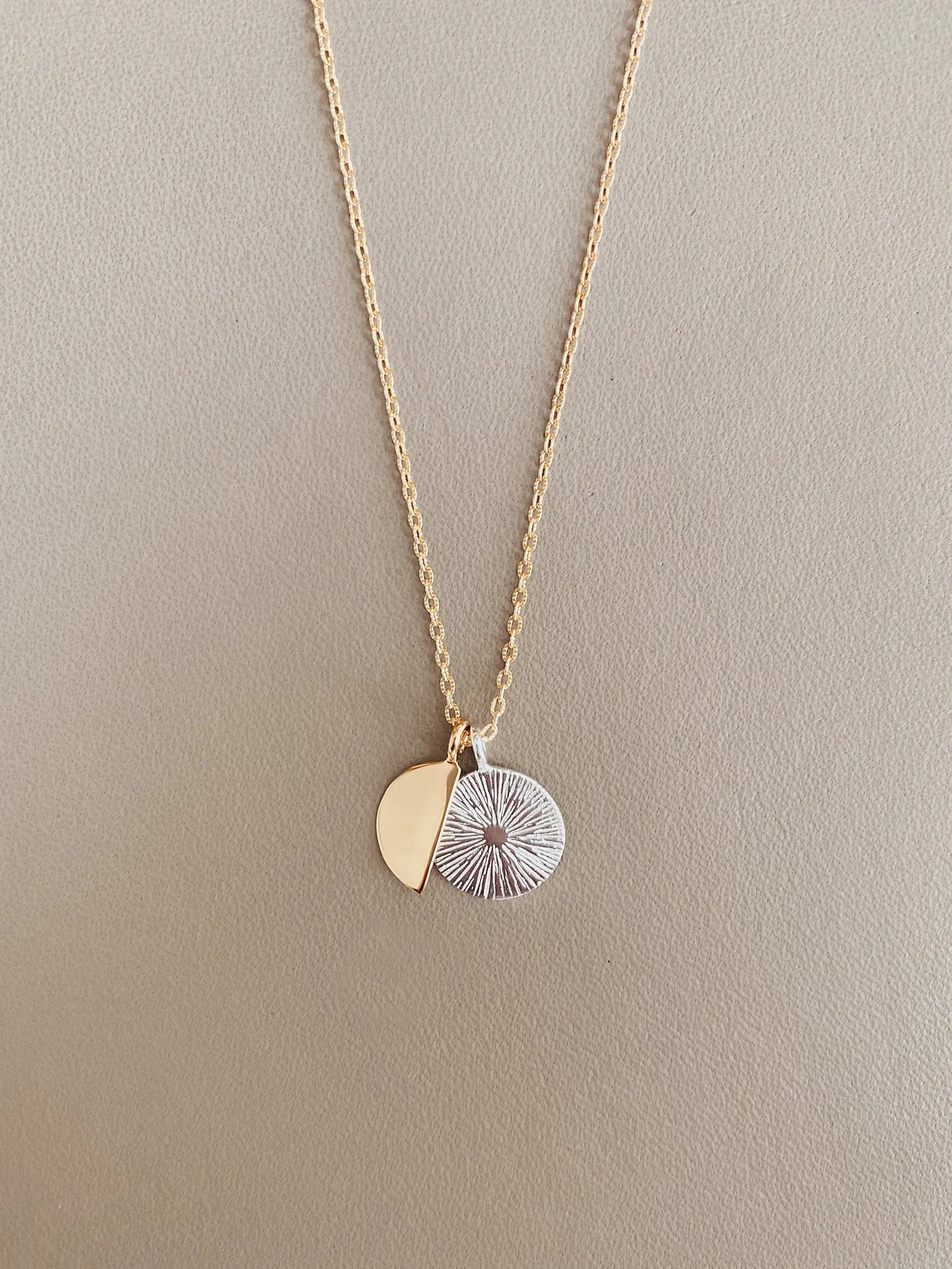 Demi Solstice Necklace / gold