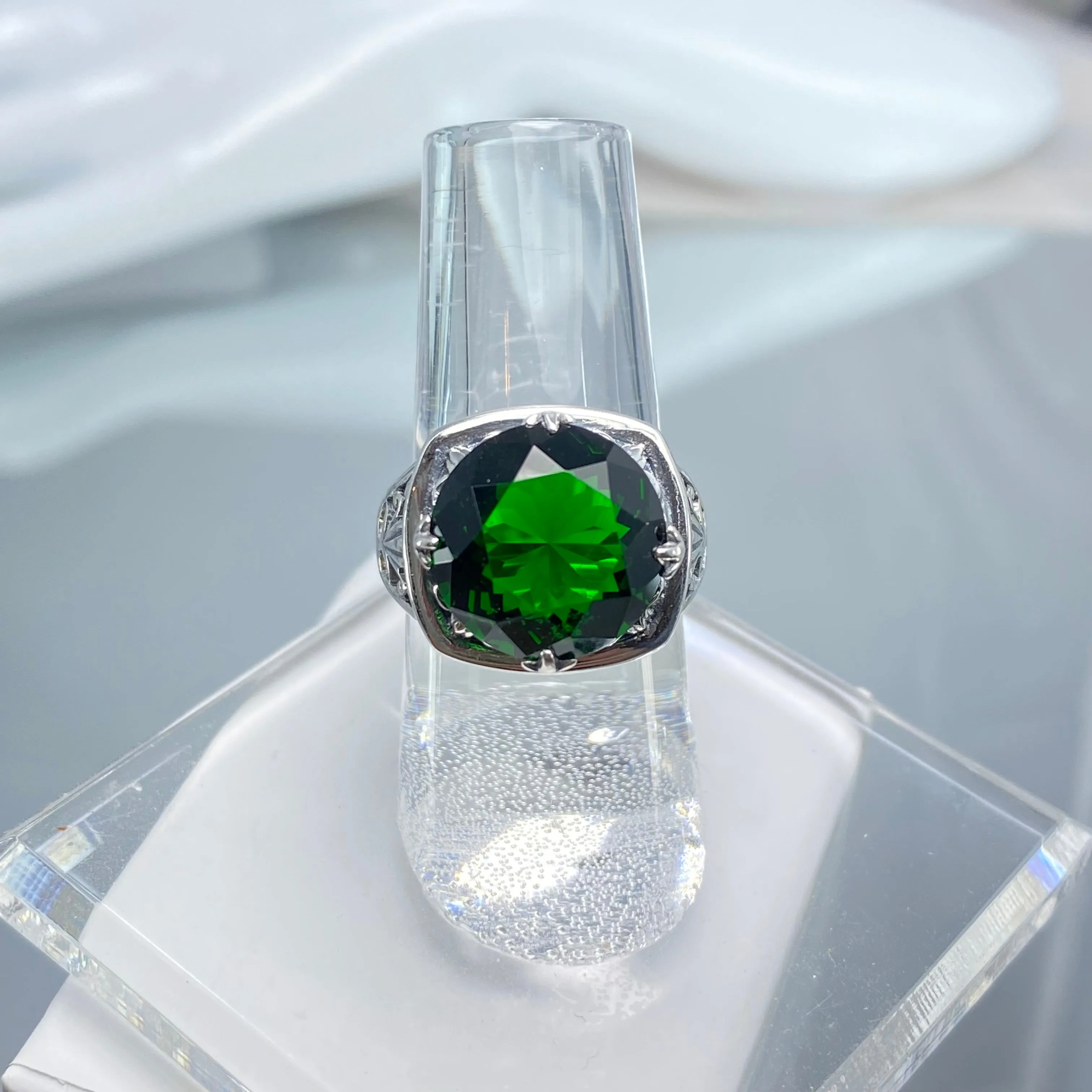 Emerald Ring, Round Cut, Lotus Art Deco Filigree, D130