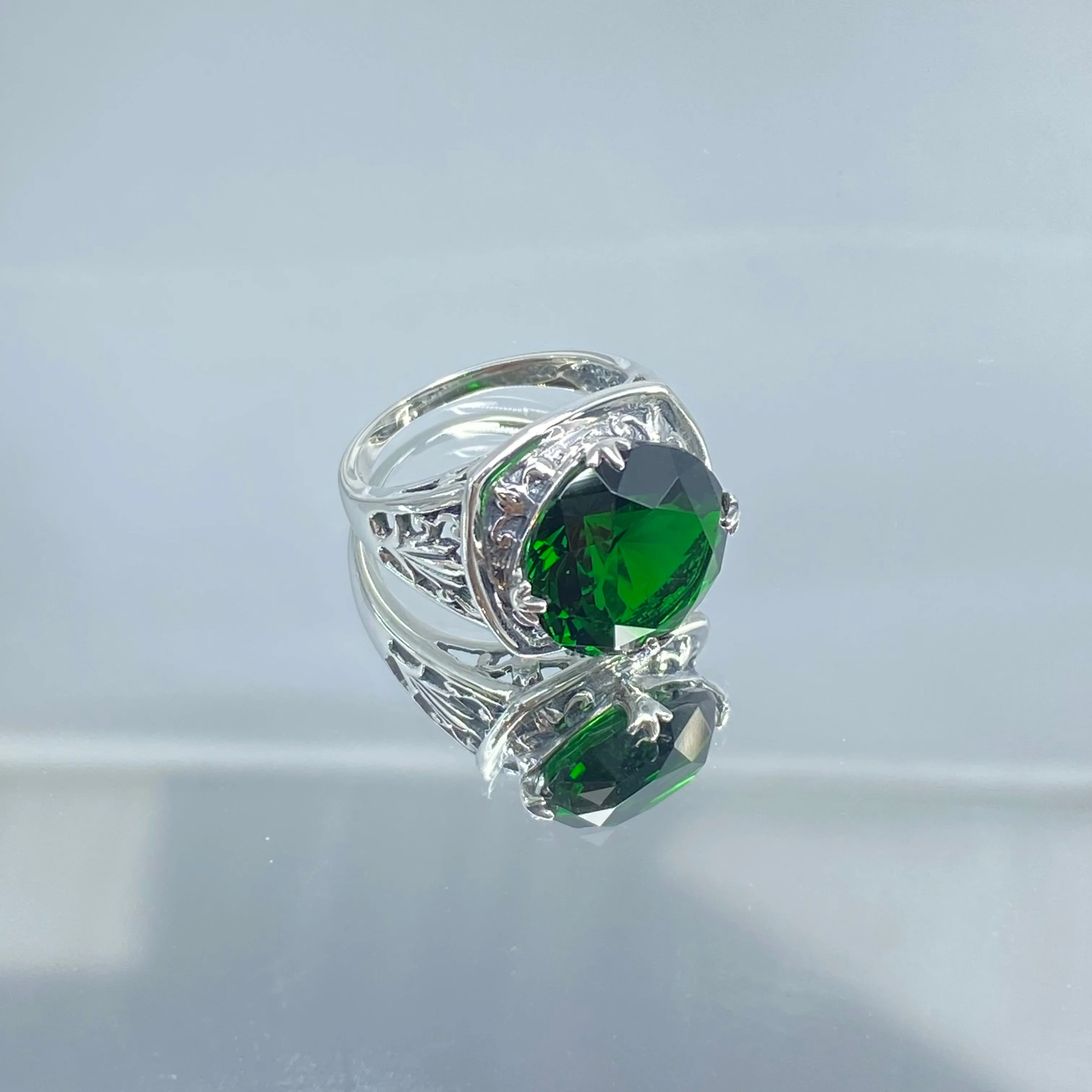 Emerald Ring, Round Cut, Lotus Art Deco Filigree, D130
