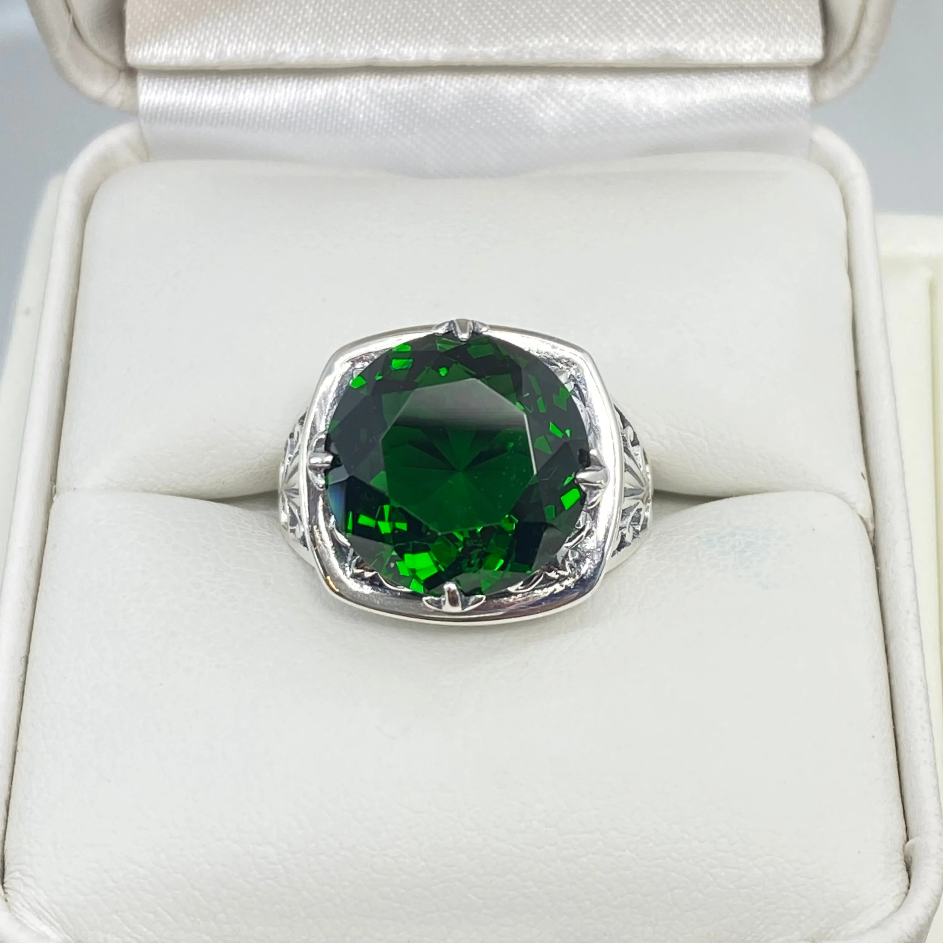 Emerald Ring, Round Cut, Lotus Art Deco Filigree, D130