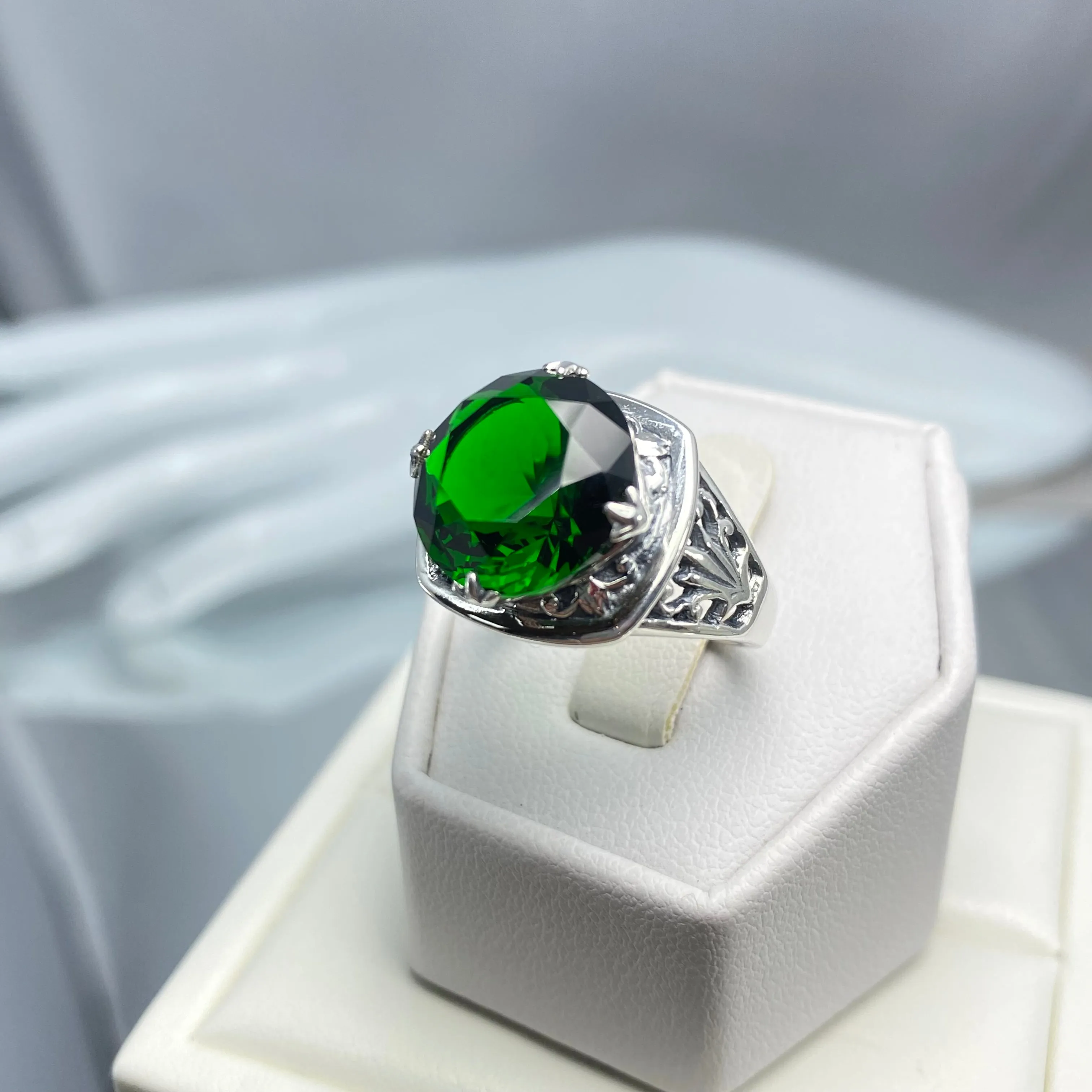 Emerald Ring, Round Cut, Lotus Art Deco Filigree, D130