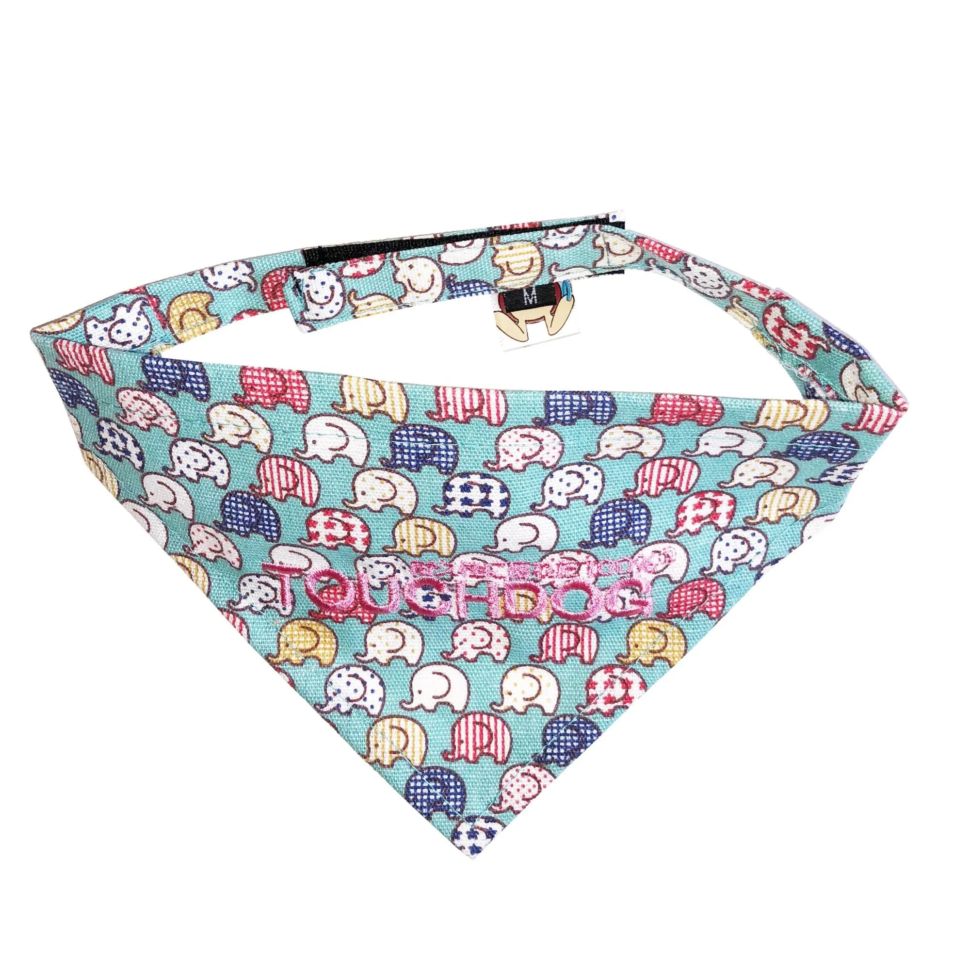 Fashionable dog bandana with Velcro closure and stylish print Extras