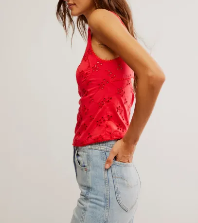 Full Bloom Eyelet Cami / Poppy Red