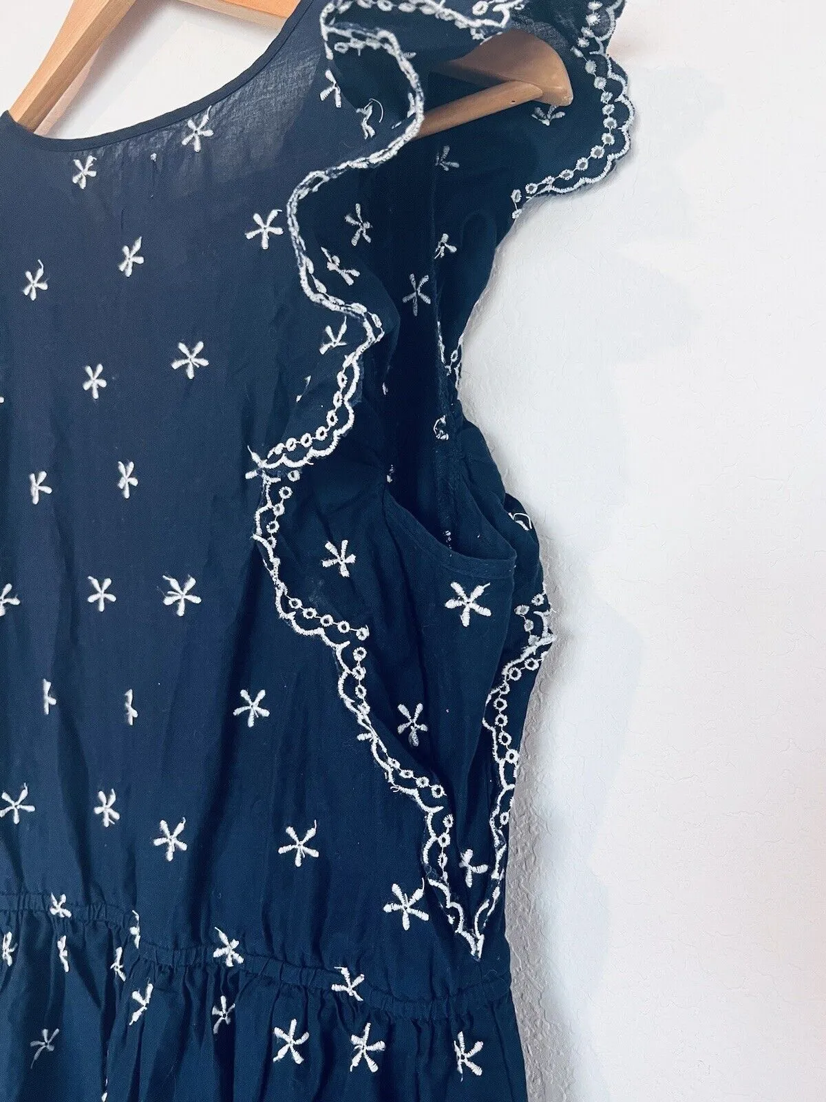 GAP Eyelet Maxi Dress Sz M M Sleeve Tier Blue Cotton Long Peasant Feminine