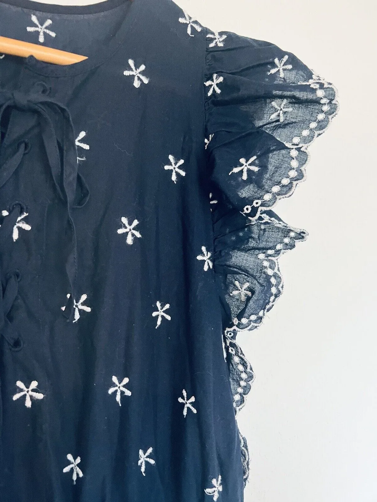 GAP Eyelet Maxi Dress Sz M M Sleeve Tier Blue Cotton Long Peasant Feminine