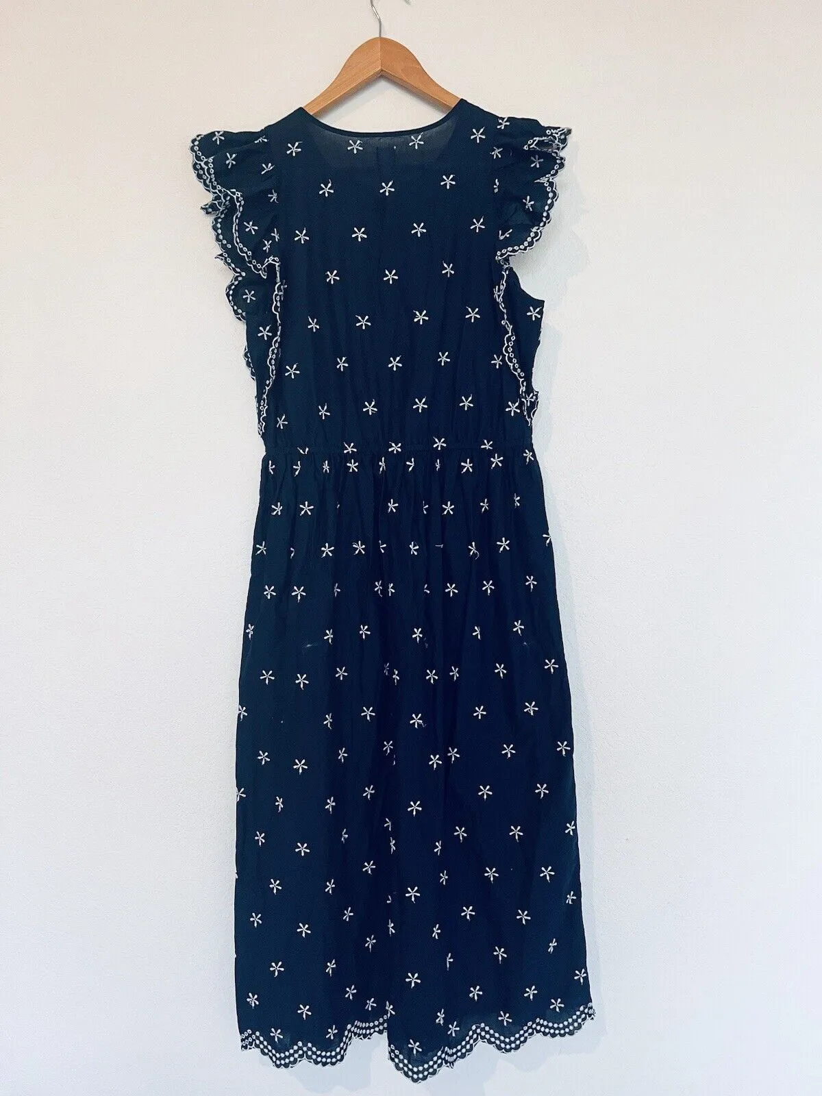 GAP Eyelet Maxi Dress Sz M M Sleeve Tier Blue Cotton Long Peasant Feminine