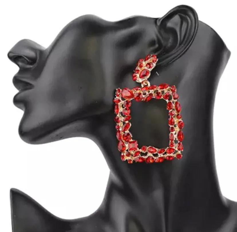 GLITZY SQUARE EARRINGS