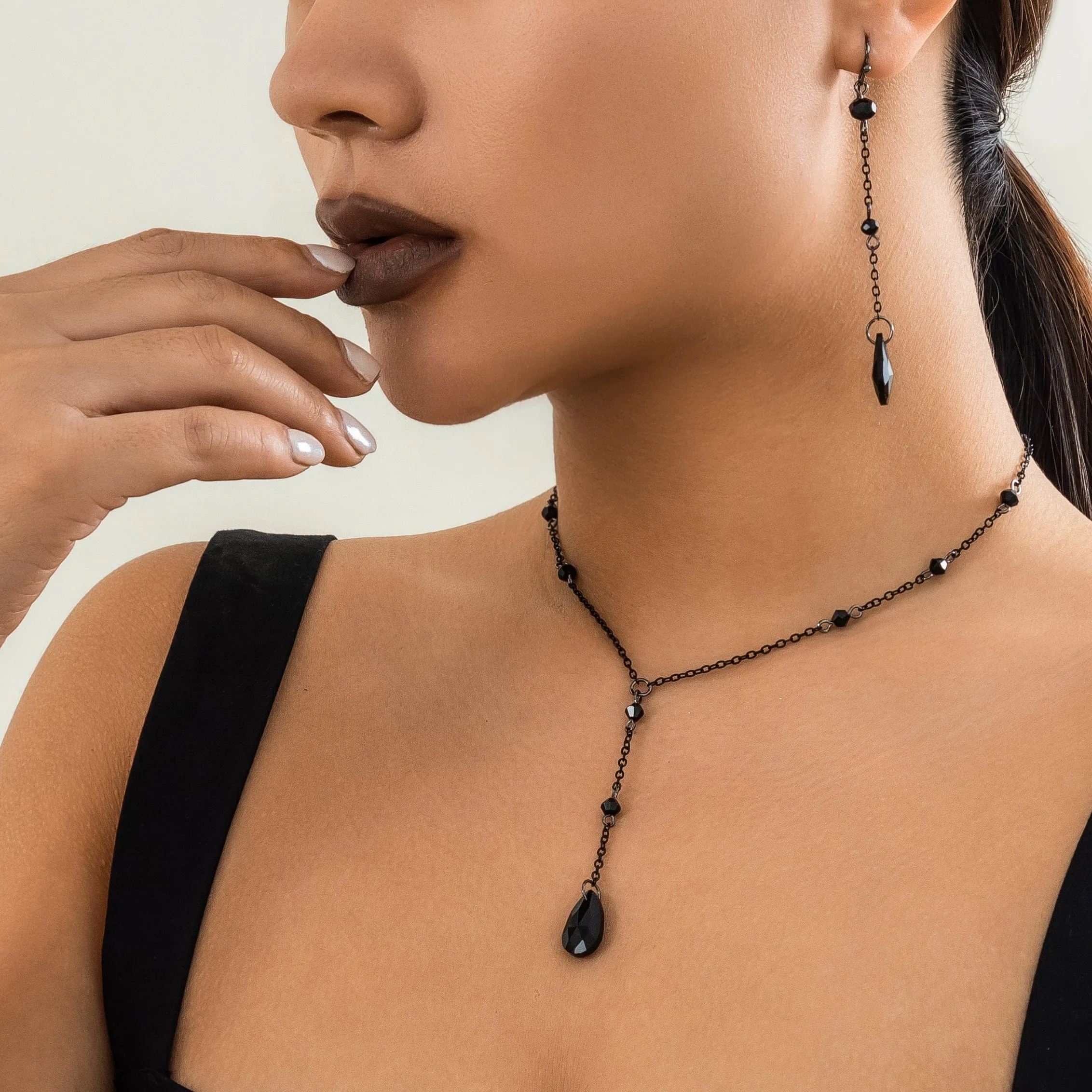 Gothic Rhinestone Waterdrop Pendant Y Necklace Earrings Set