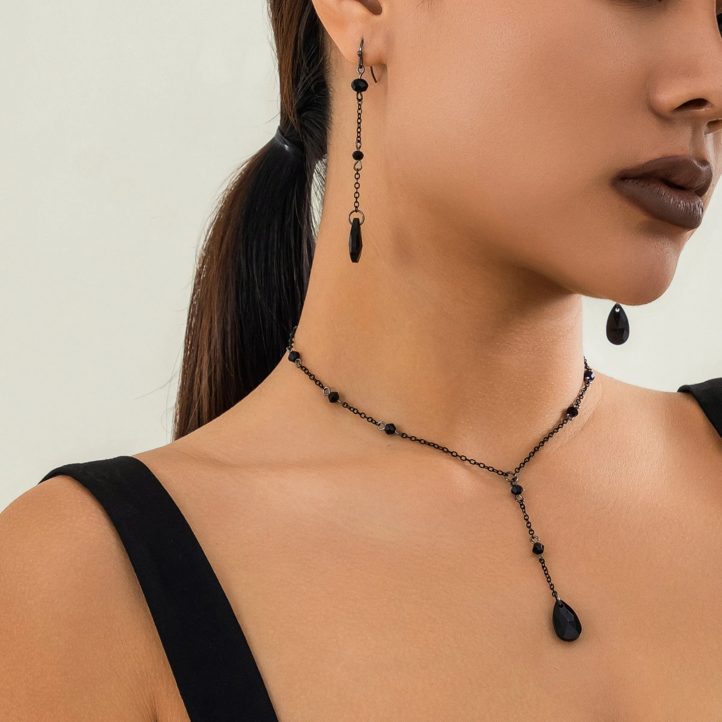 Gothic Rhinestone Waterdrop Pendant Y Necklace Earrings Set