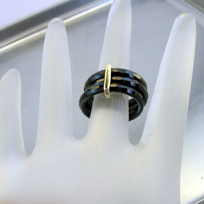 Hadar Designers 9k yellow Gold Black Ceramic Triple Ring (I r886)