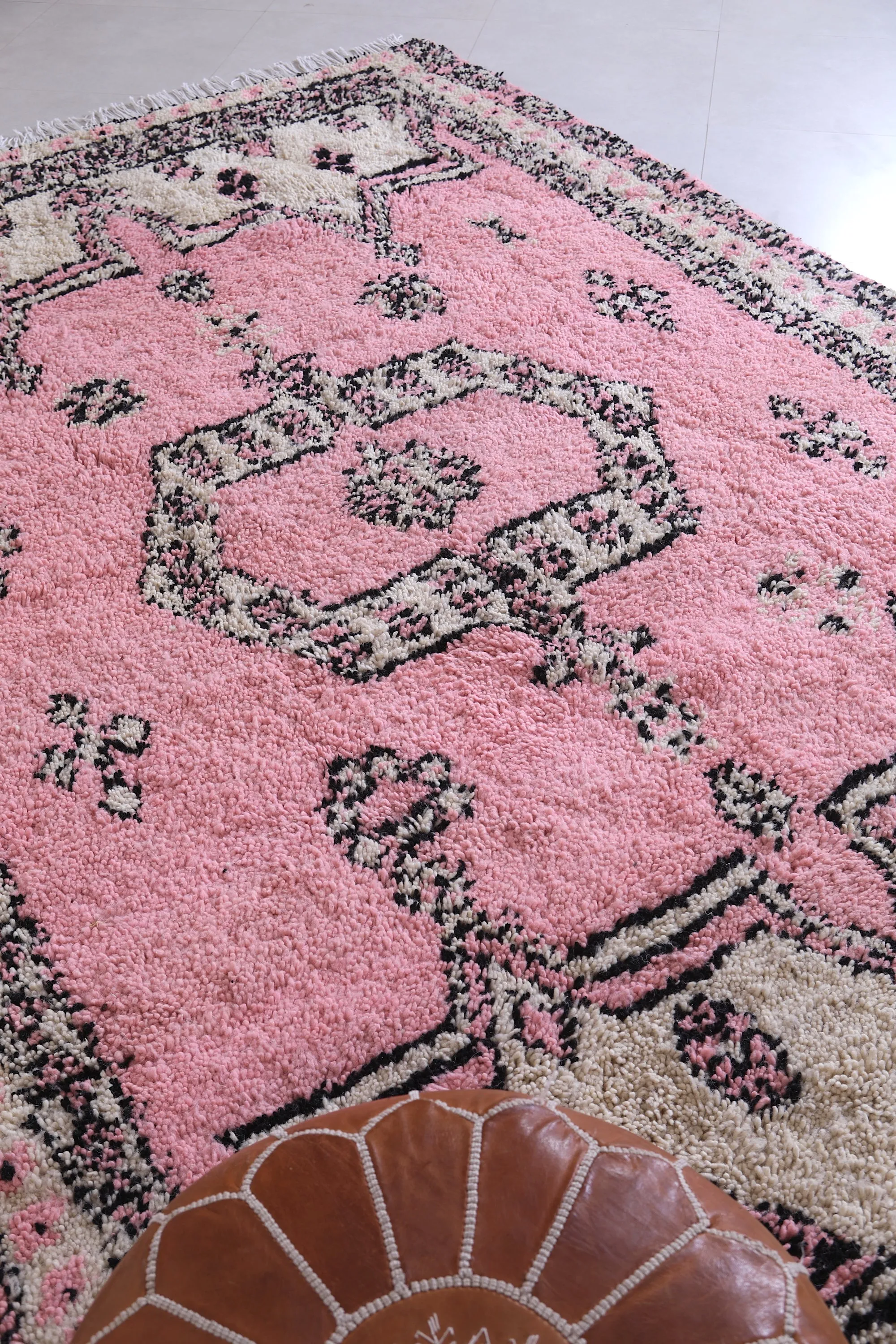 High atlas Moroccan rug - Pink Azilal rug - Wool rug