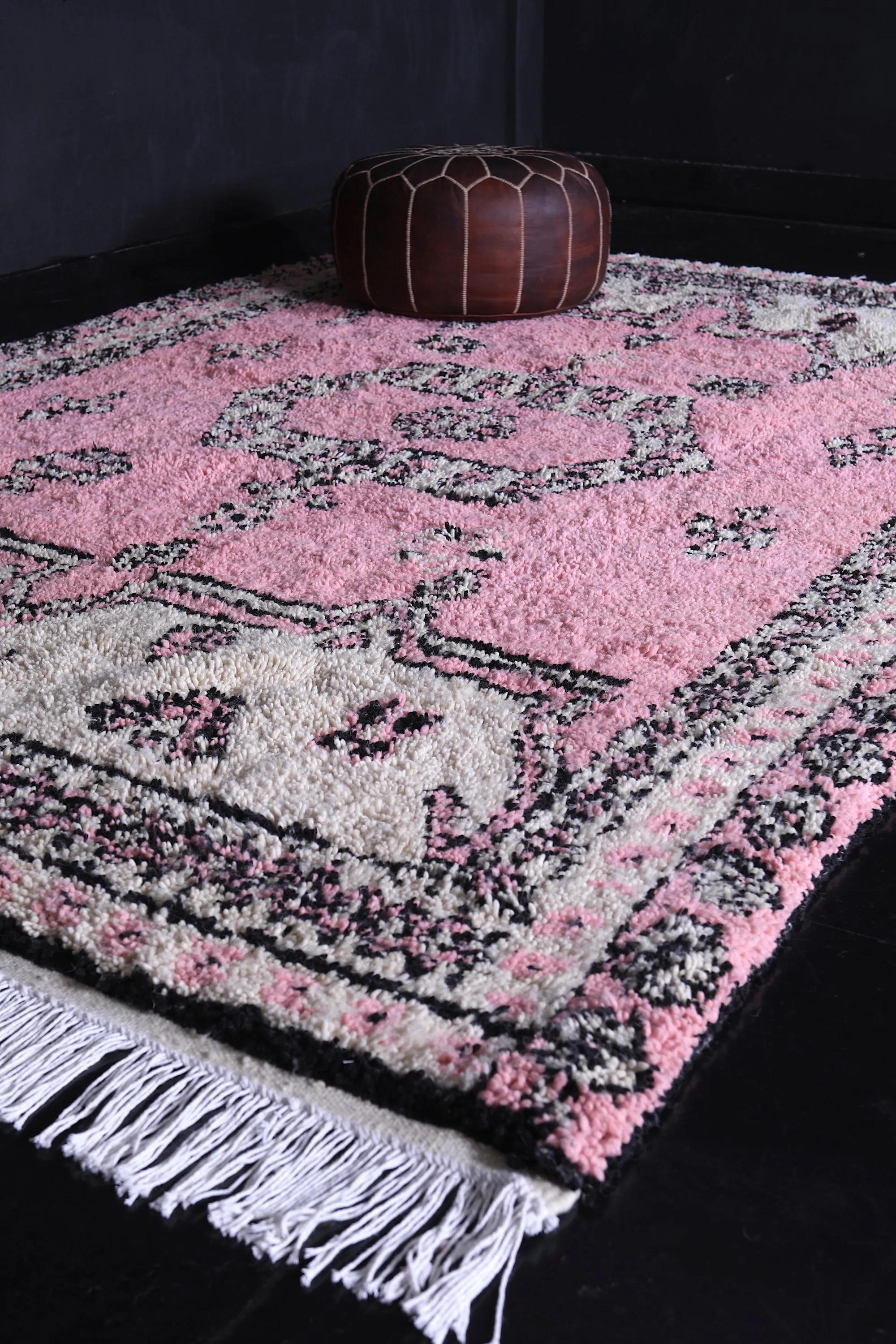 High atlas Moroccan rug - Pink Azilal rug - Wool rug