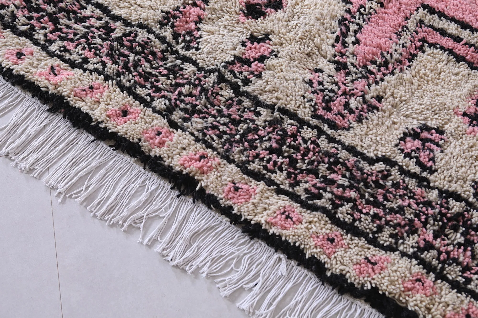 High atlas Moroccan rug - Pink Azilal rug - Wool rug