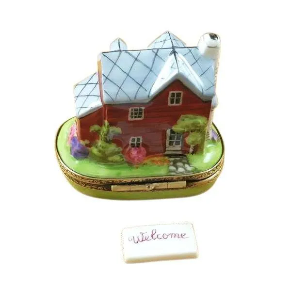 House Cottage w Welcome Plaque