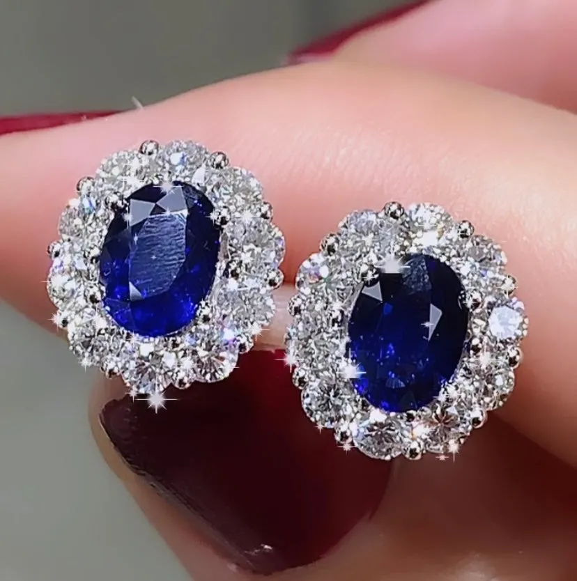 Ladies Diamond and Blue Sapphire Stud earrings