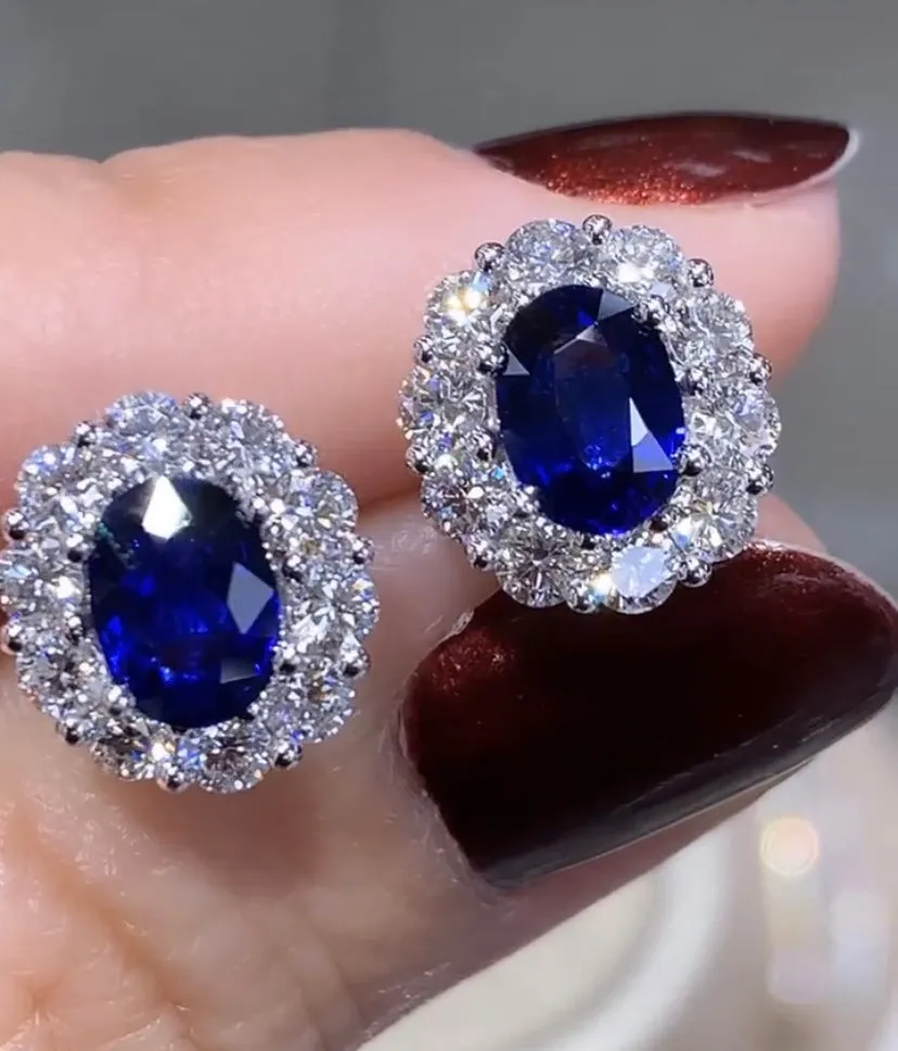 Ladies Diamond and Blue Sapphire Stud earrings