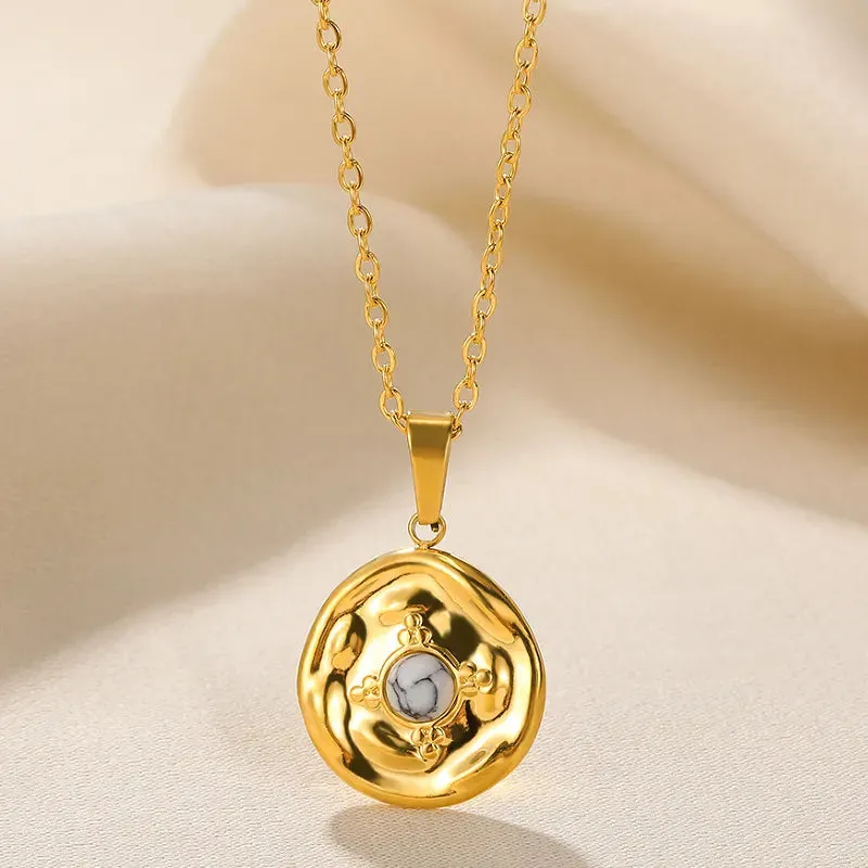 Maya Pendant Necklace