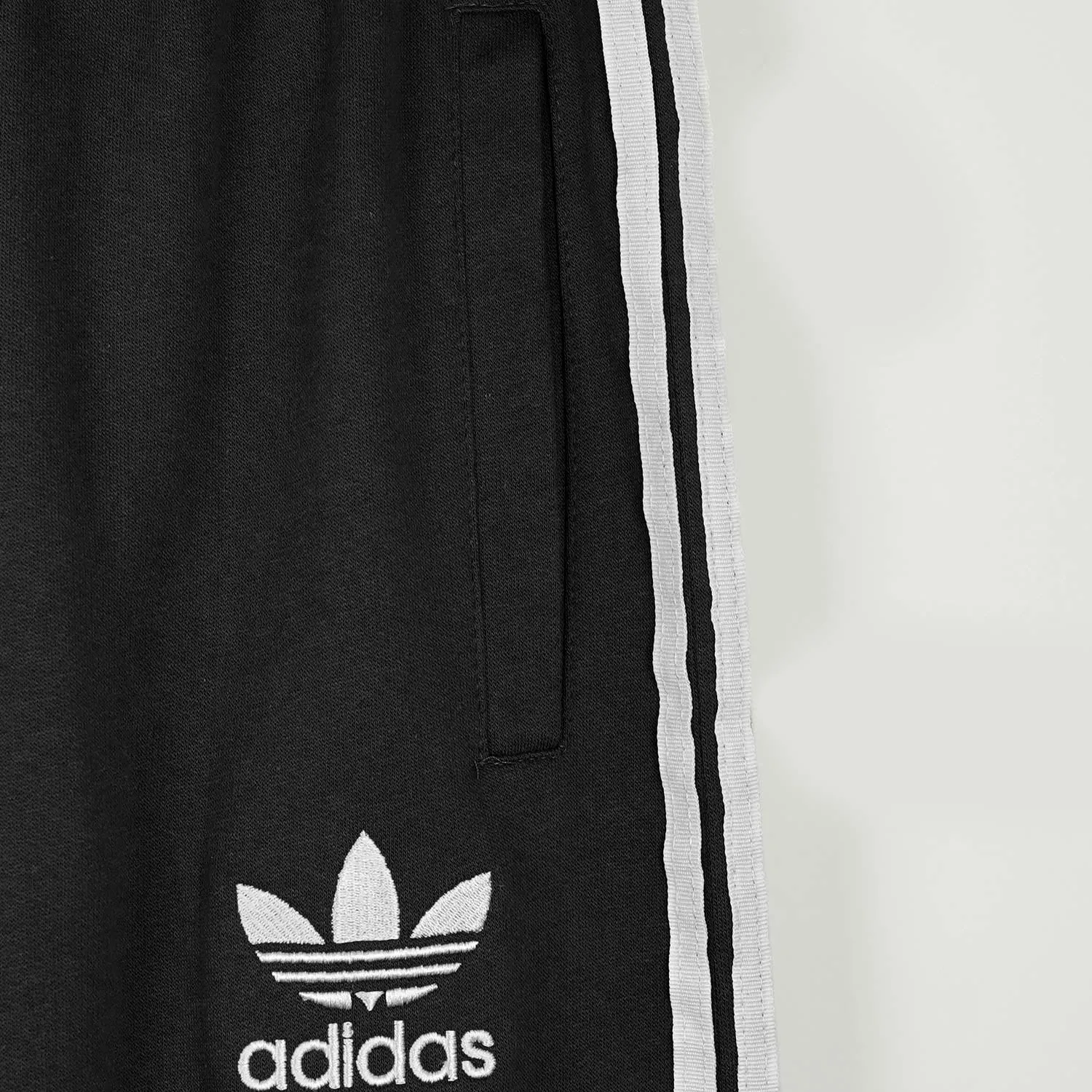 Men's Stylish & Trendy Side Sewed Stripes Trouser - Black