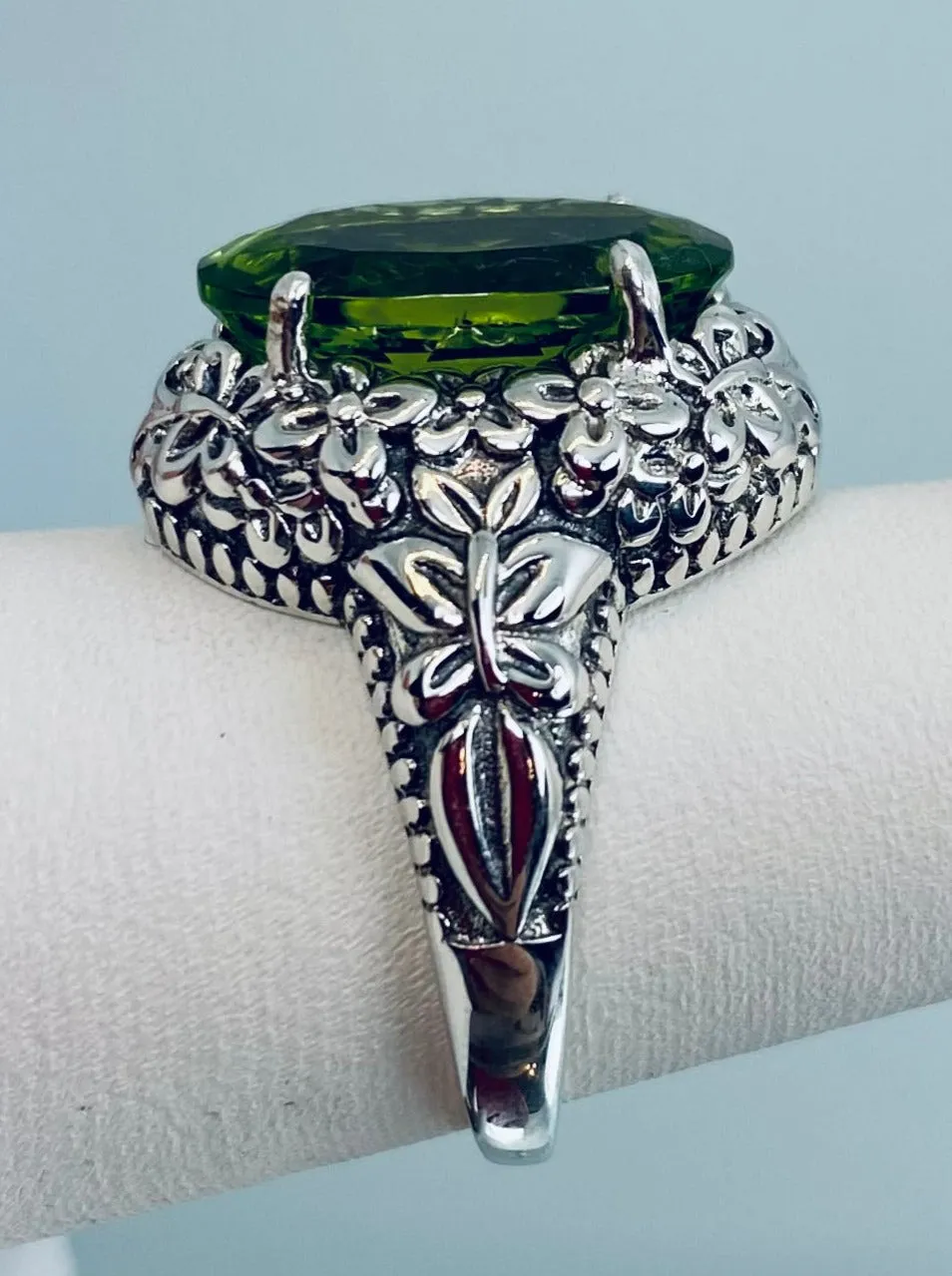Natural Green Peridot Butterfly Ring, Oval Gemstone, Art Nouveau Vintage Ring, D79