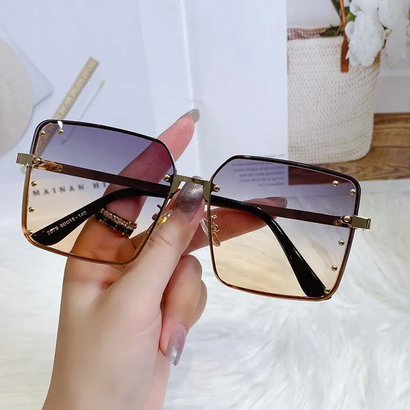 Oversized Square Shaped Sunglasses with Full Metal Rim