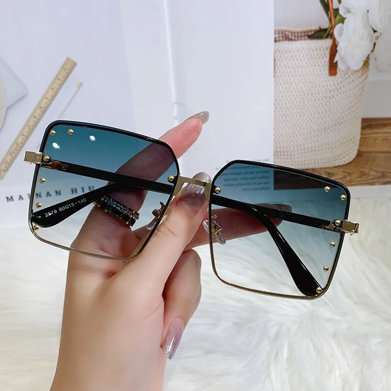 Oversized Square Shaped Sunglasses with Full Metal Rim