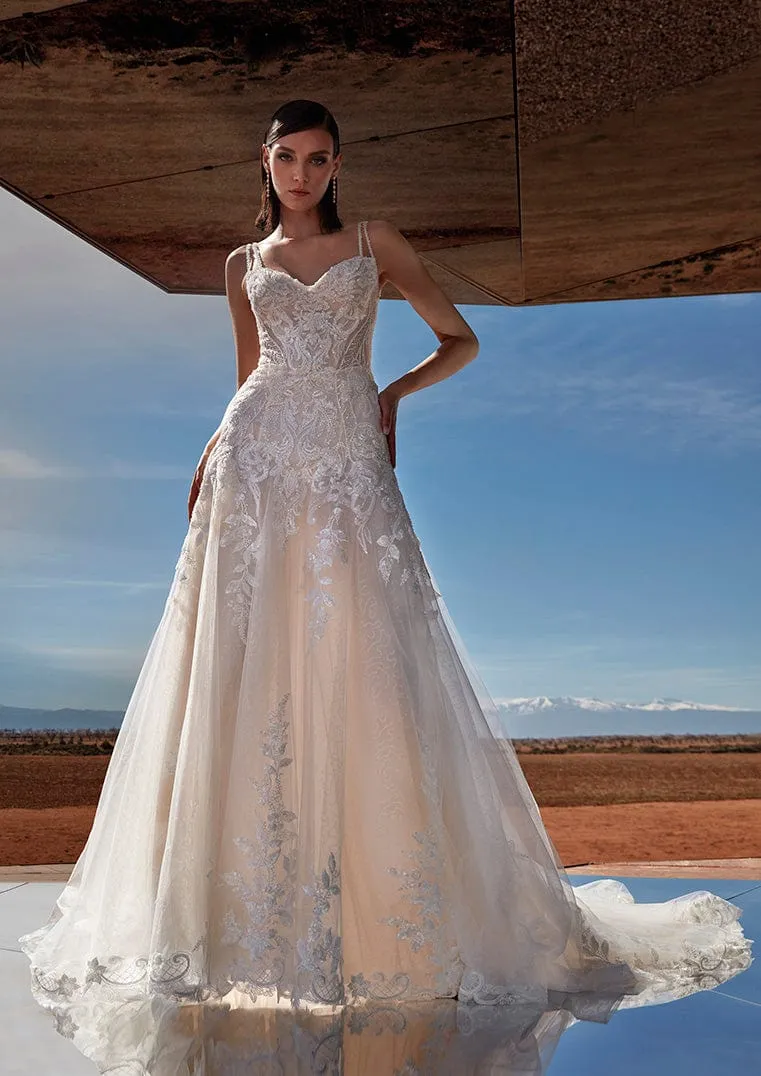 Pronovias Privee: Ruri