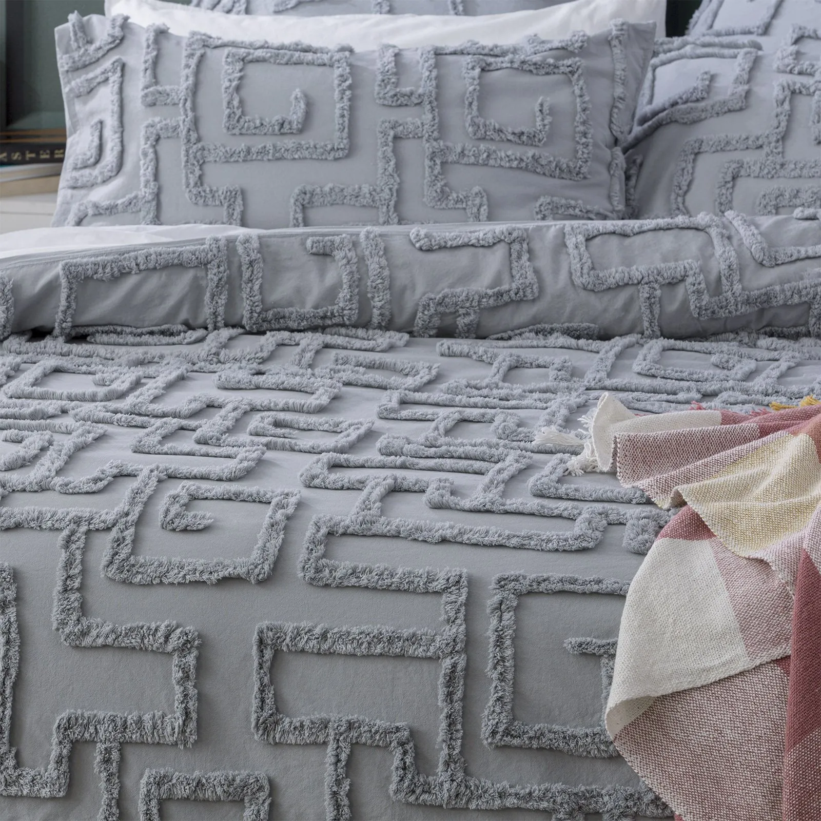 Renee Taylor Riley 100% Cotton Chenille Vintage Washed Tufted Quilt Cover Set - Silver