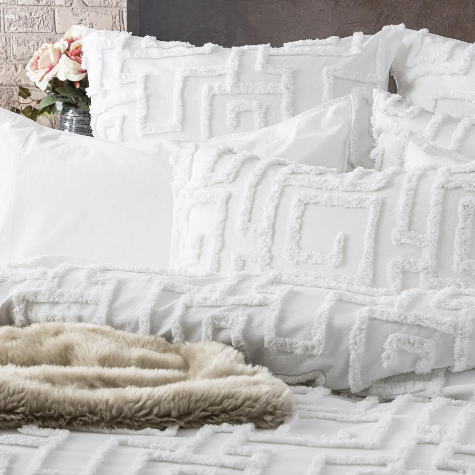 Renee Taylor Riley 100% Cotton Chenille Vintage Washed Tufted Quilt Cover Set - White