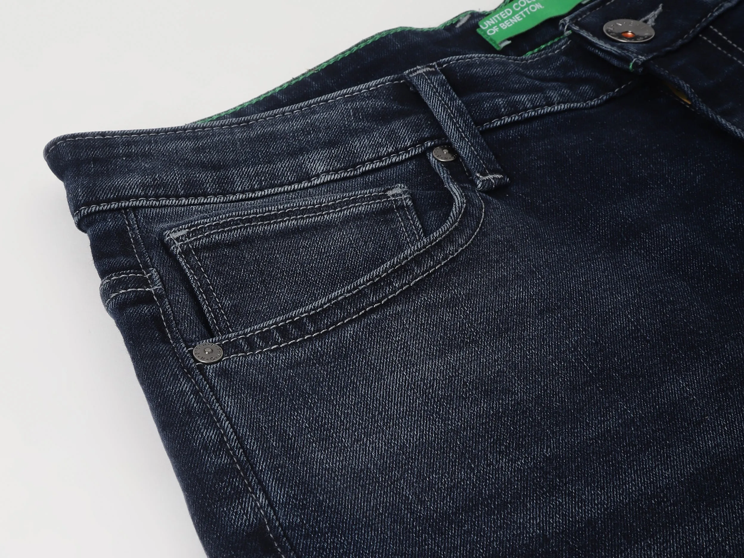 Solid Pattern Boot-Leg Fit Jeans