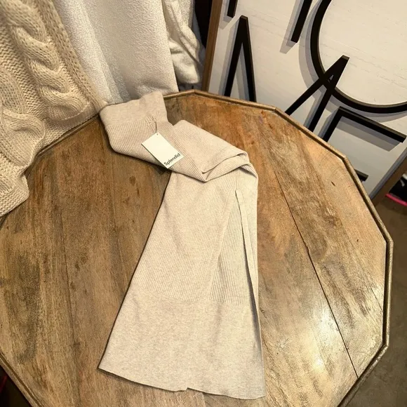 Splendid NWT rimo ribbed knit sweater skirt
