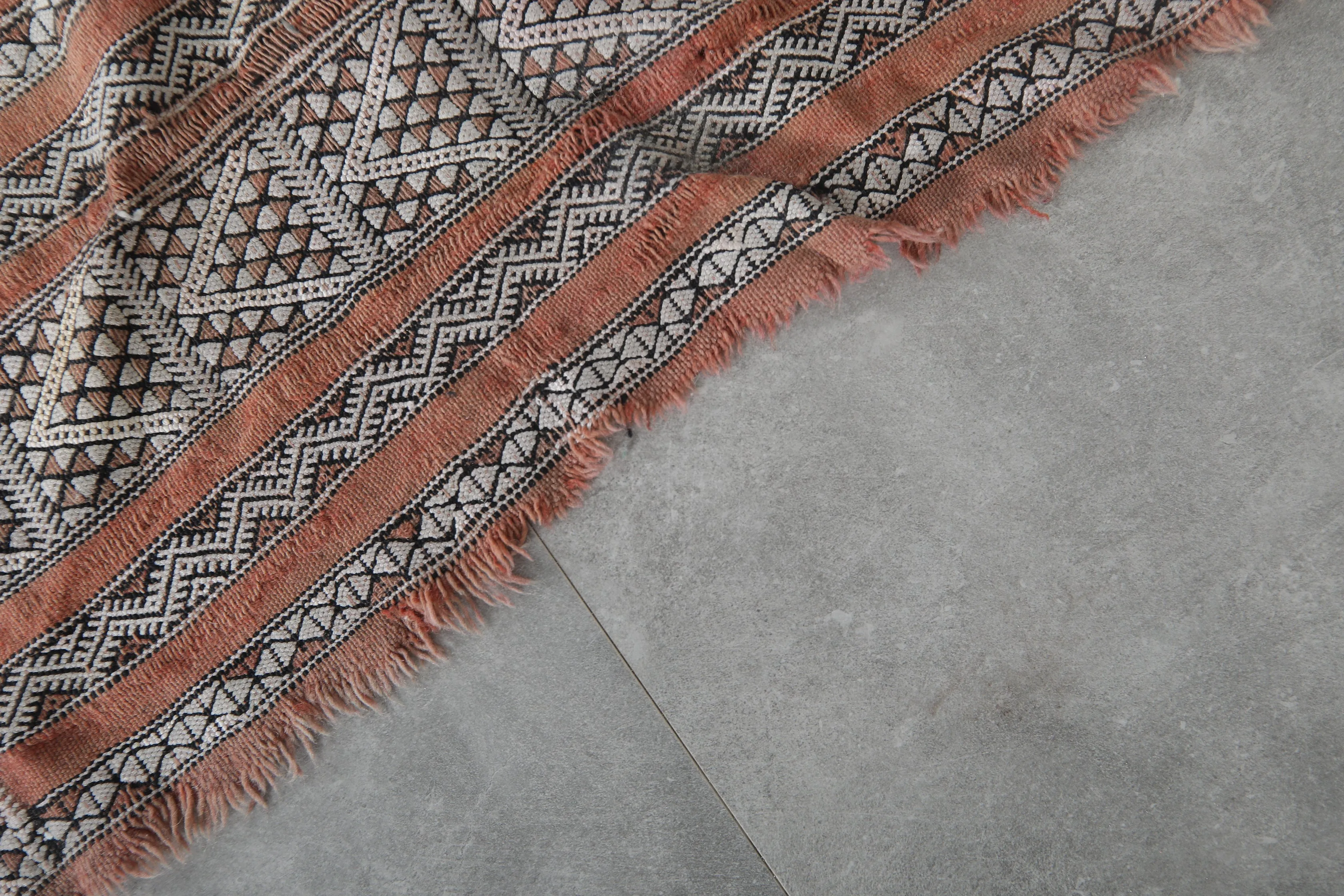 Vintage Moroccan Rug 2.8 x 3.7 FT - Boho Chic Striped Design