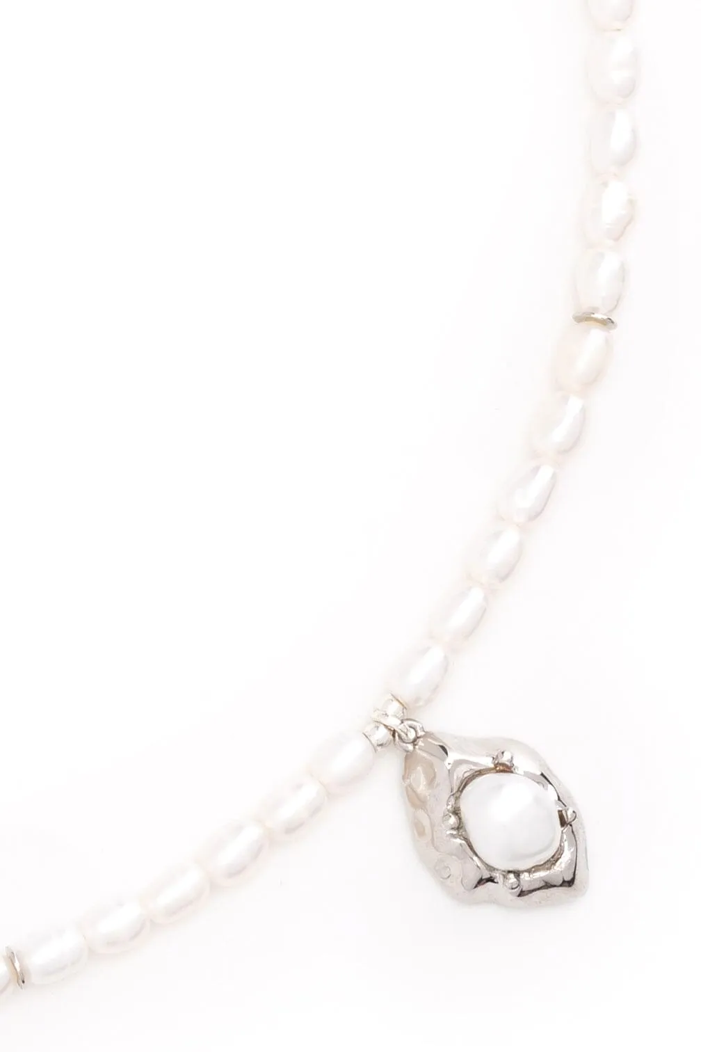 White Pearl Dainty Necklace